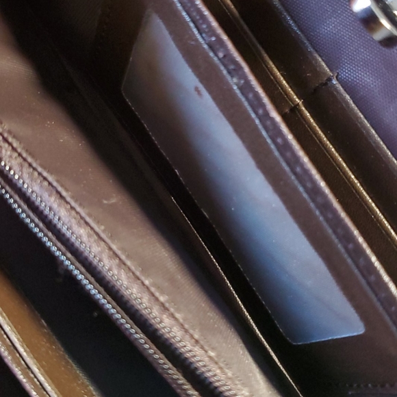 Classy Wallet - Picture 5 of 7